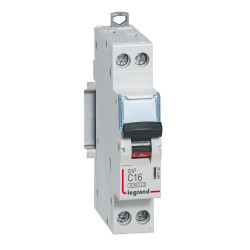 407742 Legrand DX3 - Disjoncteur unipolaire + neutre 16A - 6/10kA - Courbe C - Vis/vis - 1 module - 230V