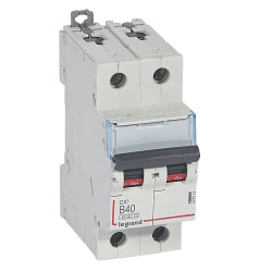 407513 Legrand DX3 - Disjoncteur bipolaire 40A 2P B40 6000A/10kA - Courbe B - 230V - À vis - 2 modules