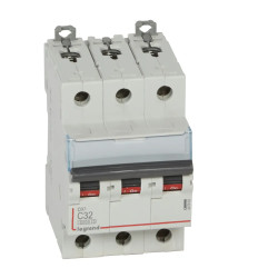 407862 Legrand DX3 - Disjoncteur triphasé 32A 3P C32 6000A/10kA - 400V - Bornes à vis - 3 modules