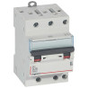 408070 Legrand DX3 - Disjoncteur triphasé 25A 3P D25 - 6/10kA - 400V - Courbe D - Vis/vis - 3 modules - Peigne HX3