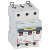 409277 Legrand DX3 - Disjoncteur triphasé 40A 3P C40 10000A/16kA - 400V - Courbe C - À vis - 3 modules